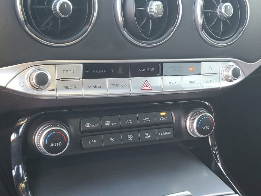 Used 2018 Kia Stinger GT1 image 25