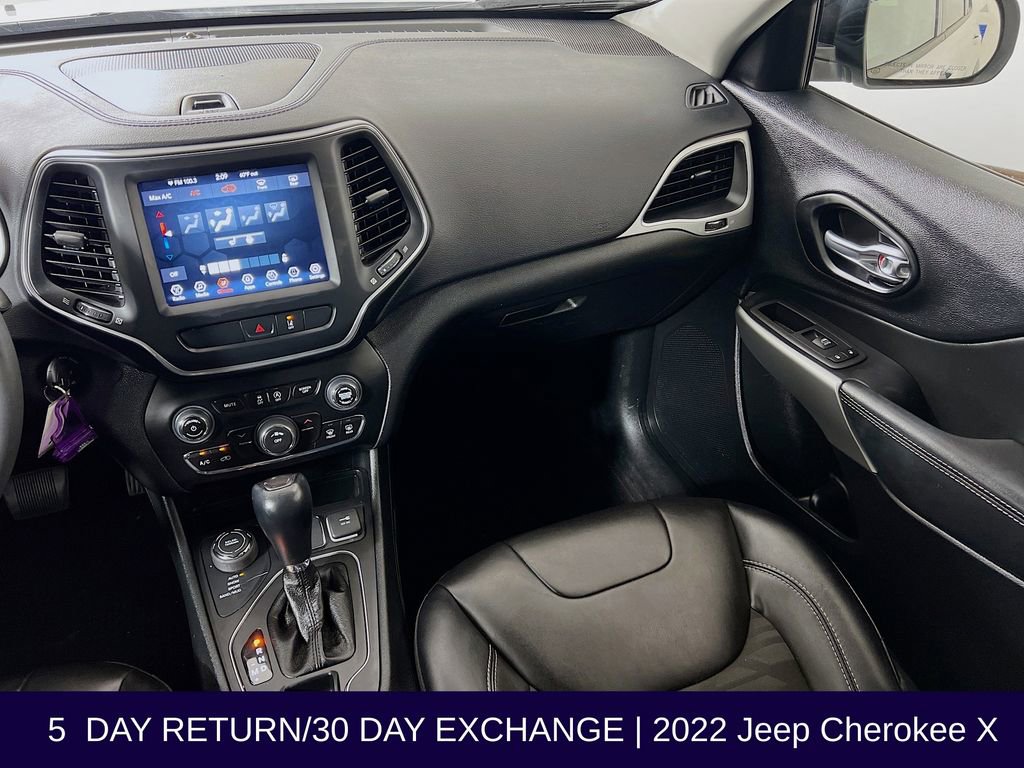 Used 2022 Jeep Cherokee Latitude image 28