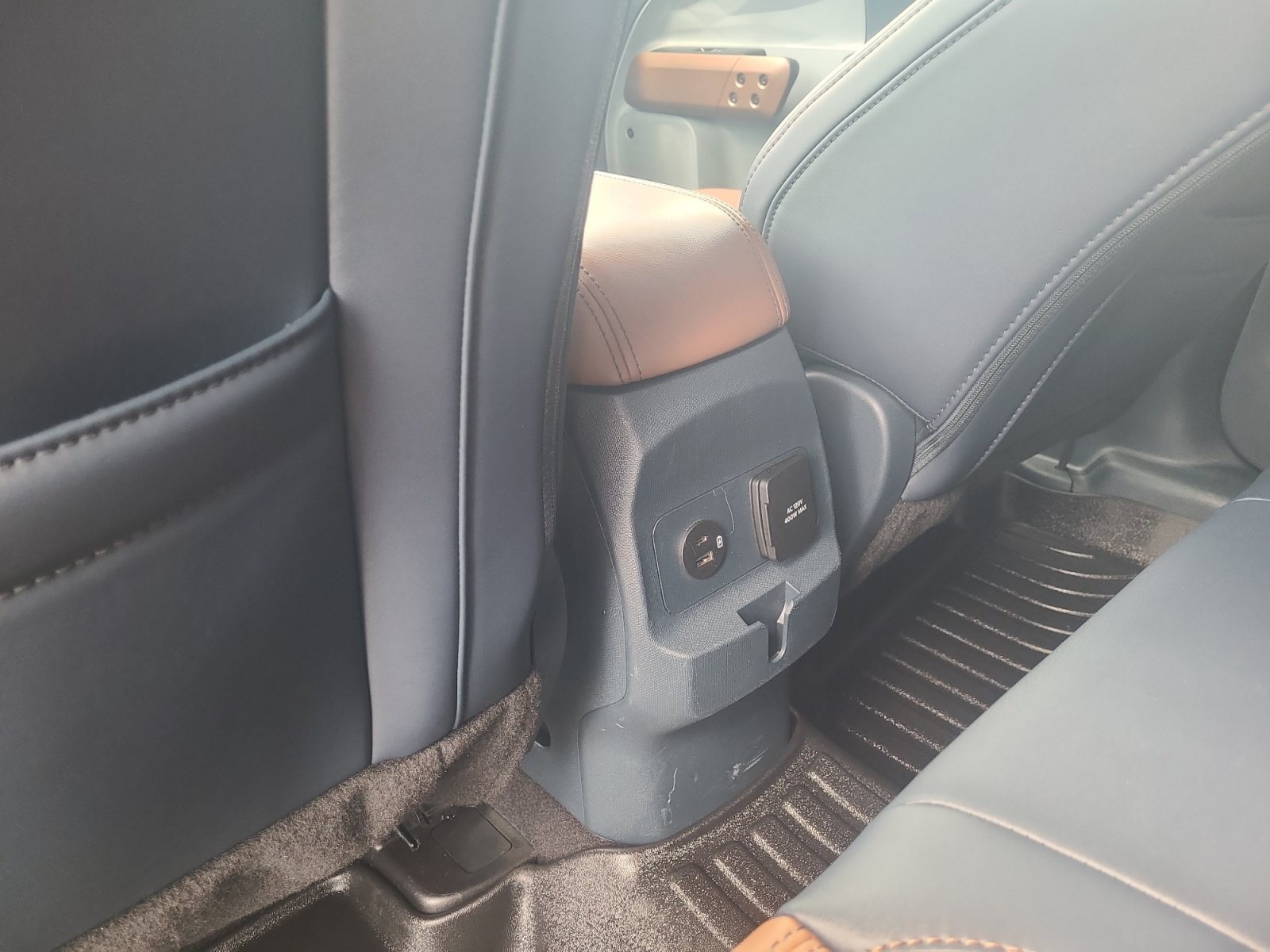 Certified 2023 Ford Maverick Lariat w/ Lariat Luxury Package FWD image 32