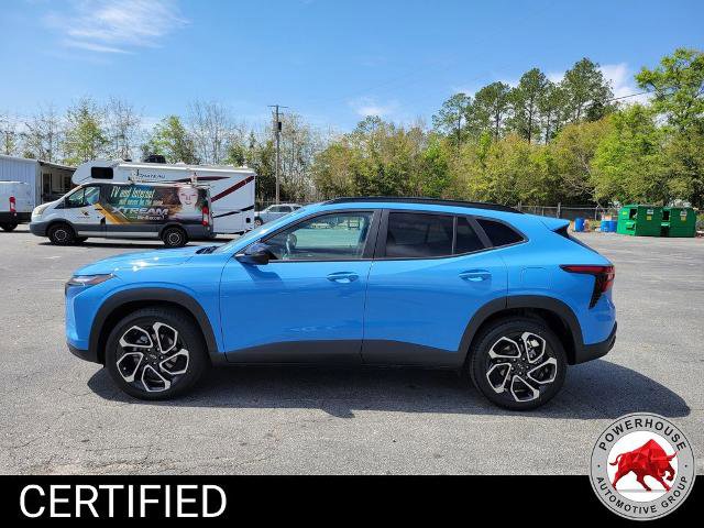 Used 2024 Chevrolet Trax RS w/ Sunroof Package FWD image 3