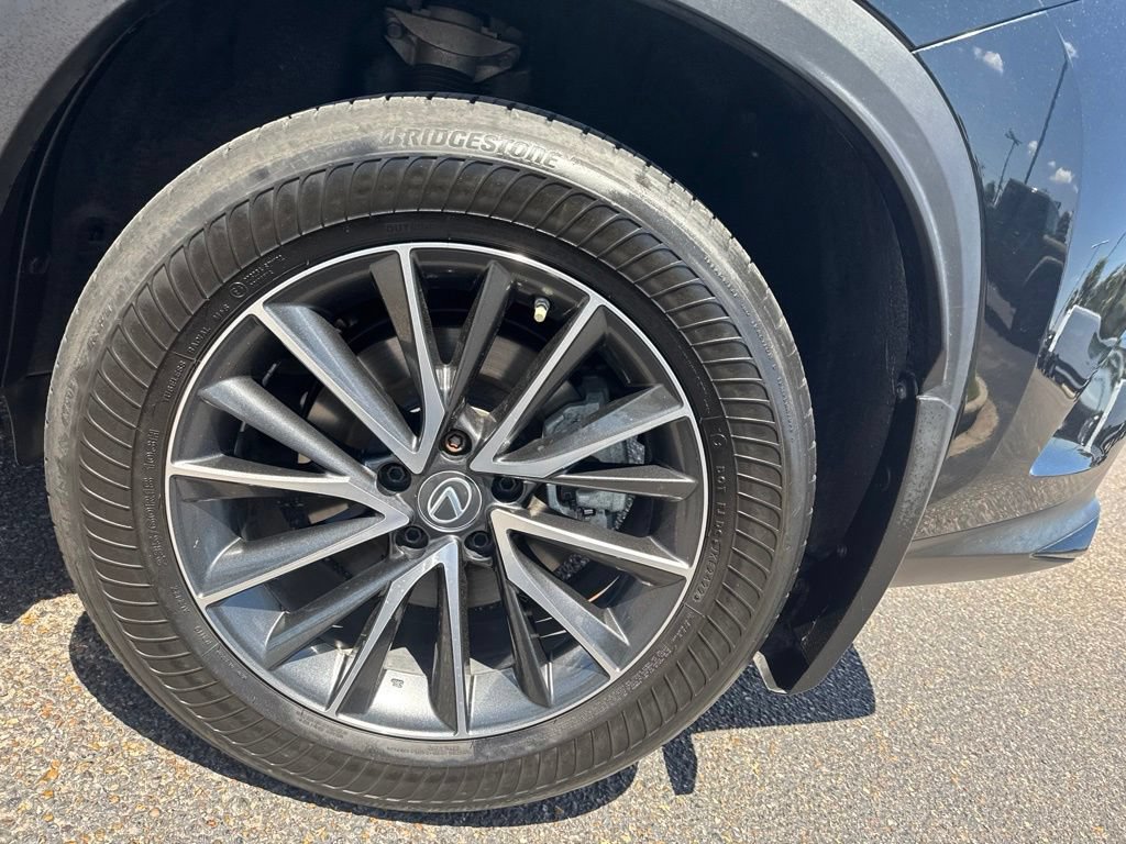 Used 2023 Lexus NX 250 FWD image 10