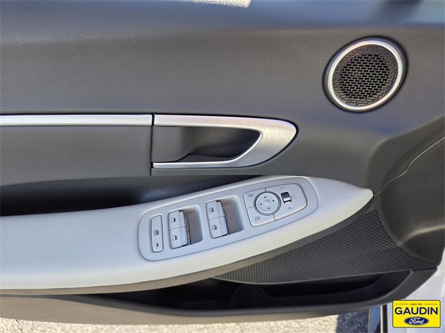 Used 2024 Hyundai Sonata SEL image 18