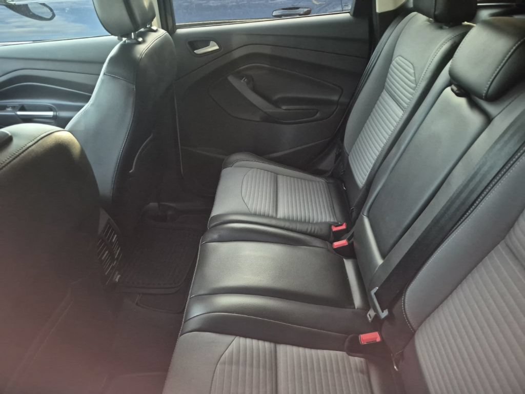 Certified 2019 Ford Escape SE FWD image 26