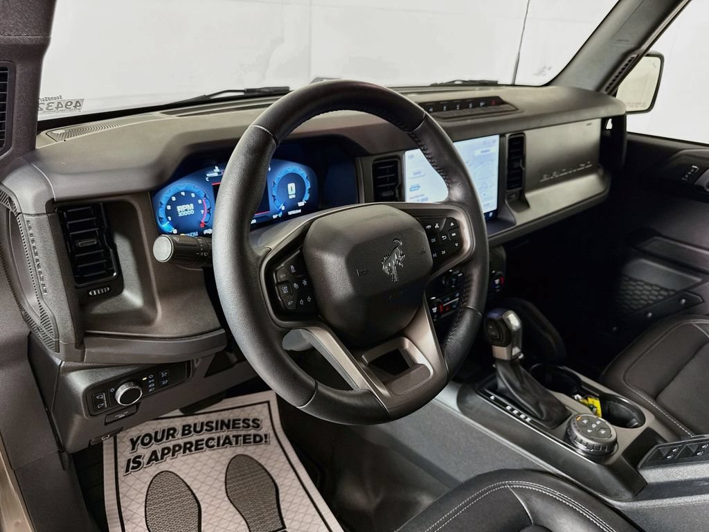 Certified 2025 Ford Bronco Badlands AWD/4WD image 14