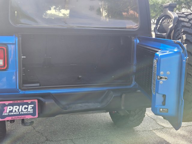 Used 2023 Jeep Wrangler Unlimited Sport AWD/4WD image 6