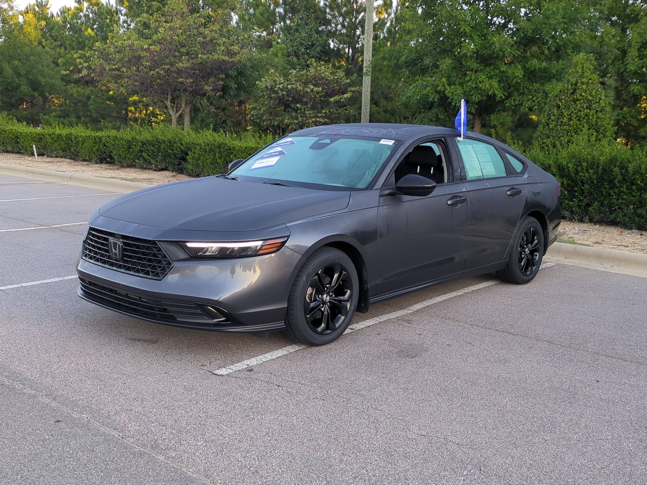 Used 2025 Honda Accord SE image 8