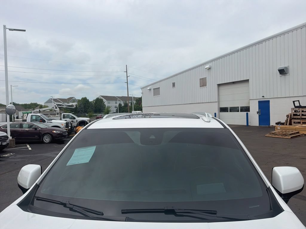 Used 2024 GMC Yukon Denali Ultimate AWD/4WD image 16