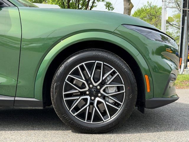 Certified 2025 Ford Mustang Mach-E Premium AWD/4WD image 27