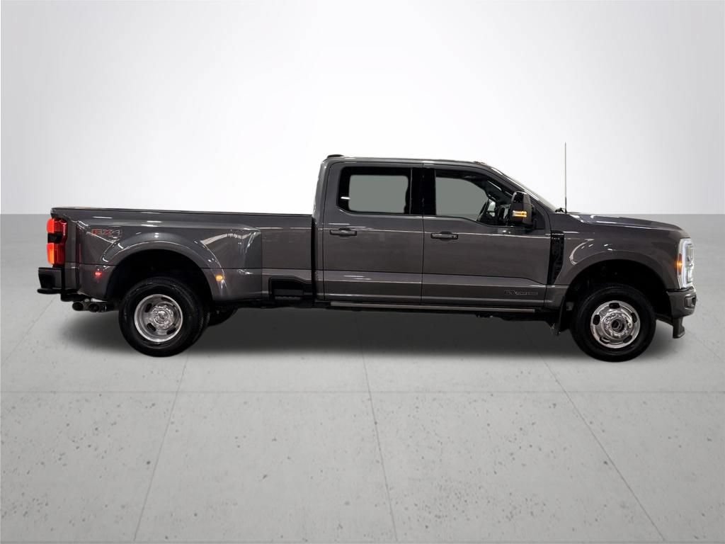 Certified 2025 Ford F350 Platinum AWD/4WD image 10