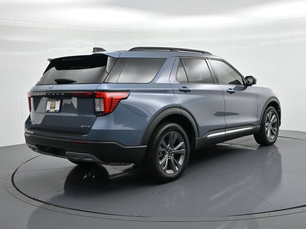 Certified 2025 Ford Explorer Active w/ Active Comfort Package AWD/4WD image 6