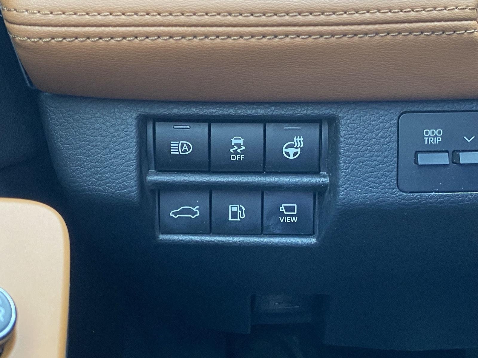 Used 2020 Toyota Avalon Limited w/ Advanced Safety Package FWD image 22
