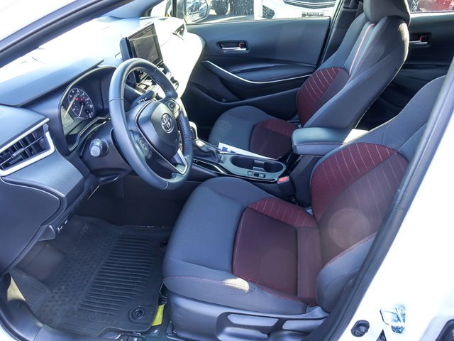 Used 2025 Toyota Corolla SE w/ Convenience Package FWD image 10