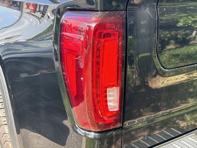 Used 2021 GMC Sierra 1500 AT4 w/ AT4 Premium Package AWD/4WD image 8
