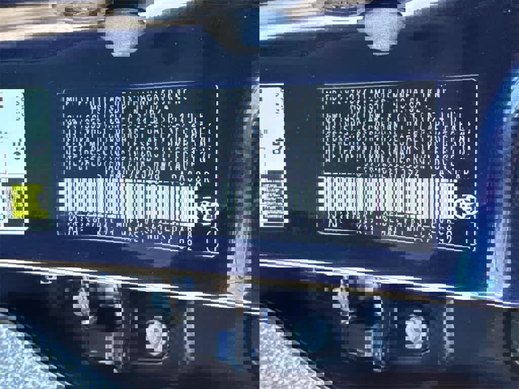 Used 2024 Toyota Corolla LE image 31