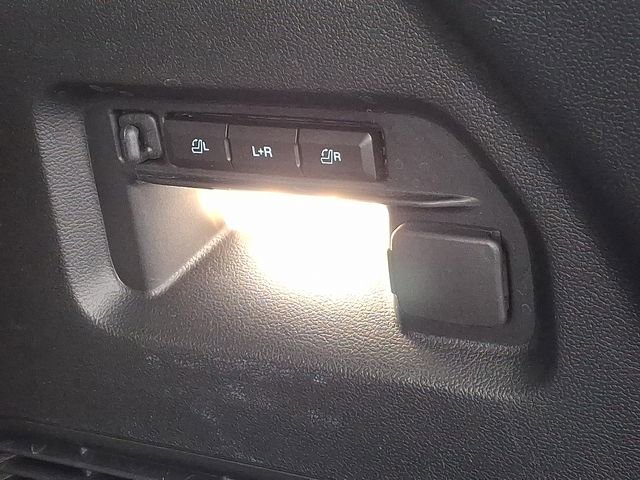 Certified 2022 Ford Explorer Limited w/ Equipment Group 301A image 34