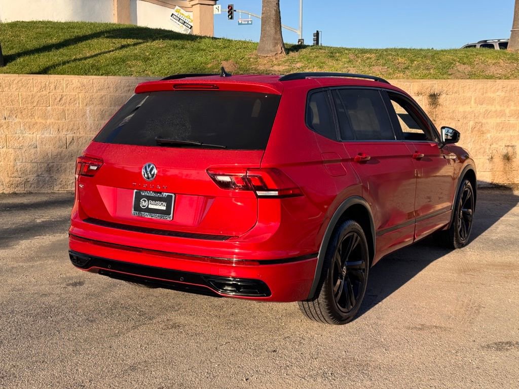 Used 2024 Volkswagen Tiguan SE R-Line FWD image 12