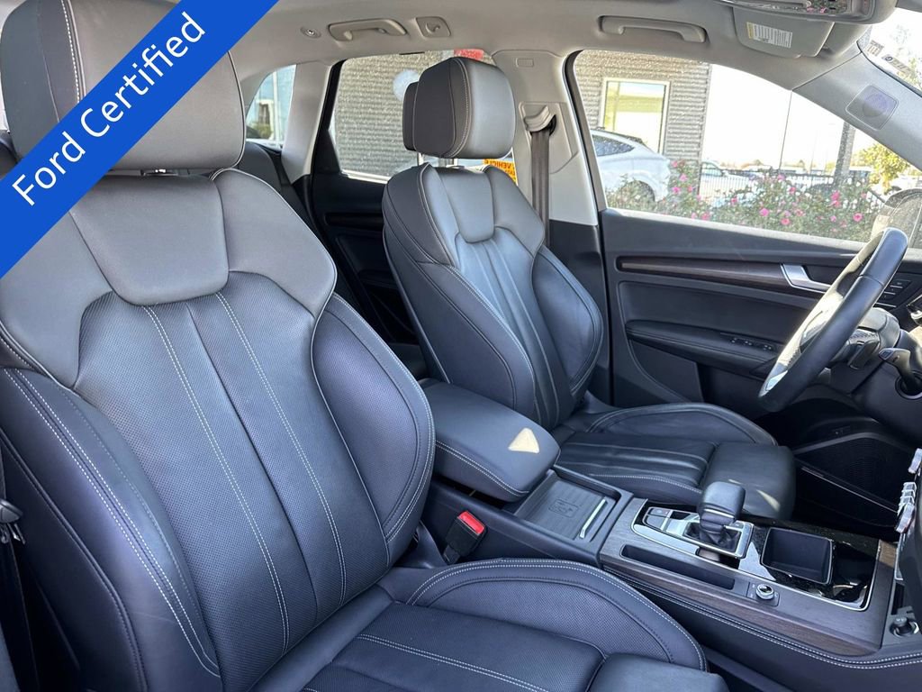 Used 2023 Audi Q5 2.0T Prestige w/ Prestige Package image 12