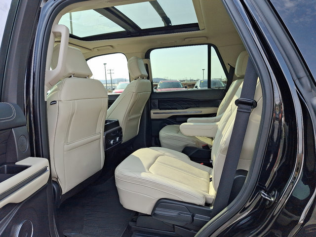 Certified 2021 Ford Expedition Platinum image 10