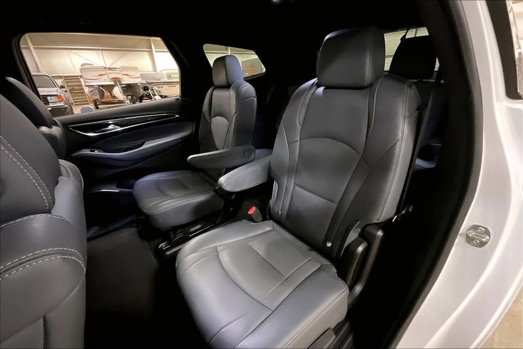 Used 2024 Buick Enclave Premium AWD/4WD image 24