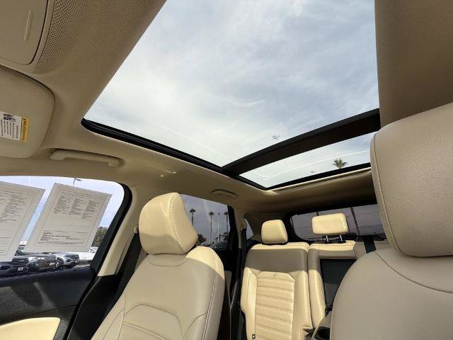 Certified 2024 Ford Edge SEL w/ Convenience Package AWD/4WD image 28