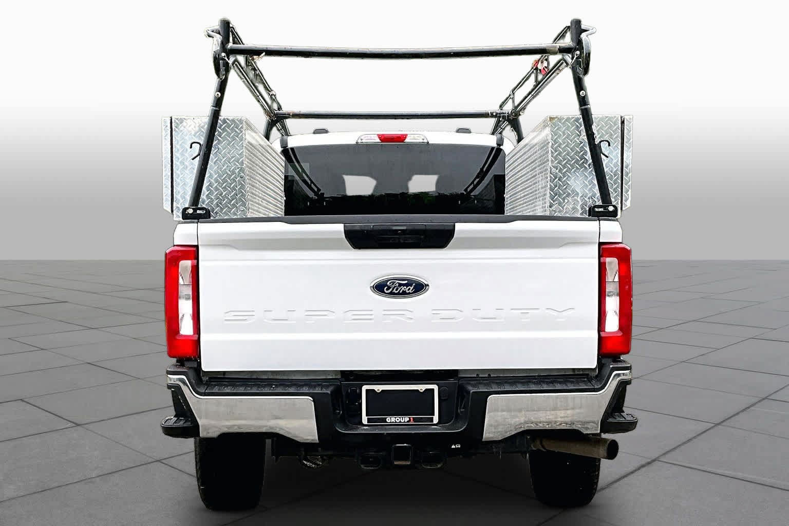 Certified 2025 Ford F250 XLT w/ Snow Plow Prep Package AWD/4WD image 5