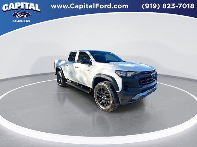 Used 2024 Chevrolet Colorado Trail Boss w/ Advanced Trailering Package image 2