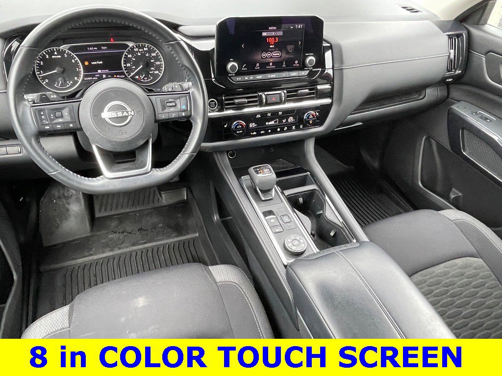 Used 2023 Nissan Pathfinder SV image 15