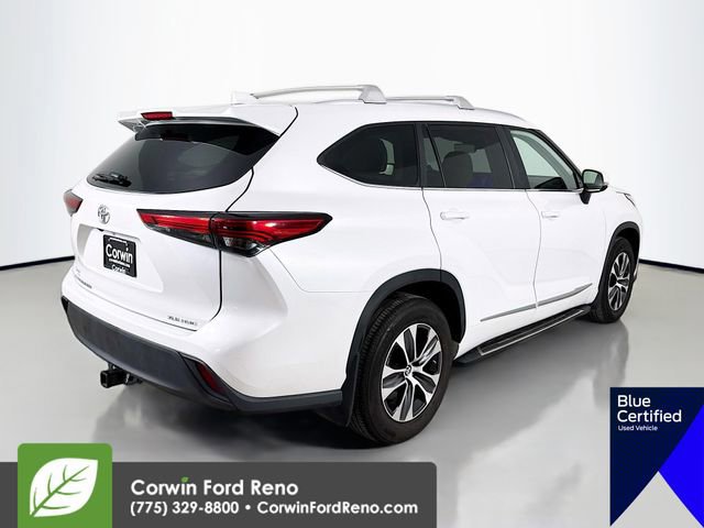 Used 2023 Toyota Highlander XLE image 6