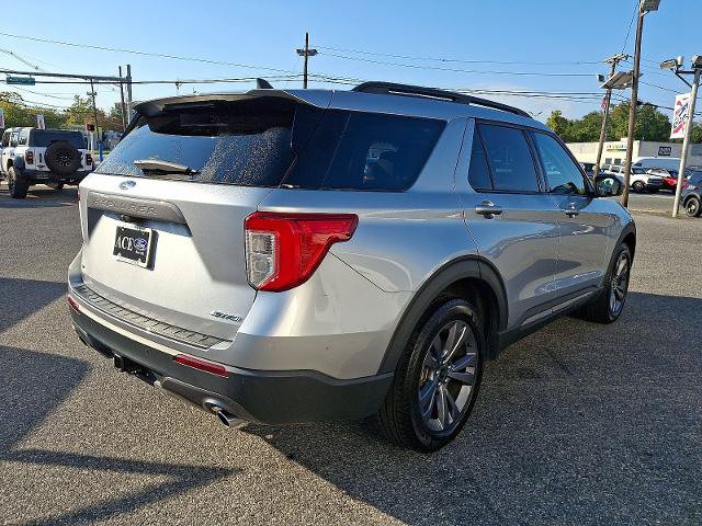 Certified 2022 Ford Explorer XLT w/ Equipment Group 202A AWD/4WD image 6