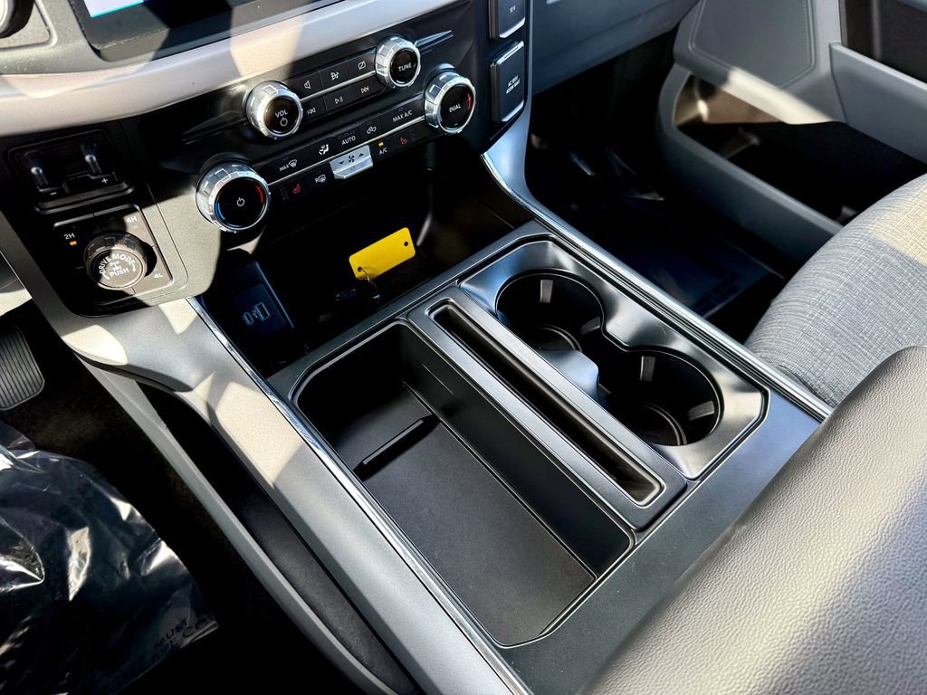 Certified 2022 Ford F150 XLT w/ Equipment Group 302A High image 22