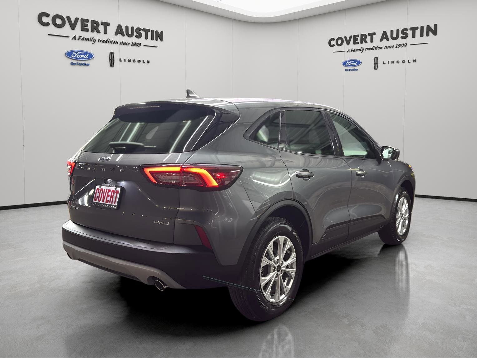 Certified 2025 Ford Escape Active image 5