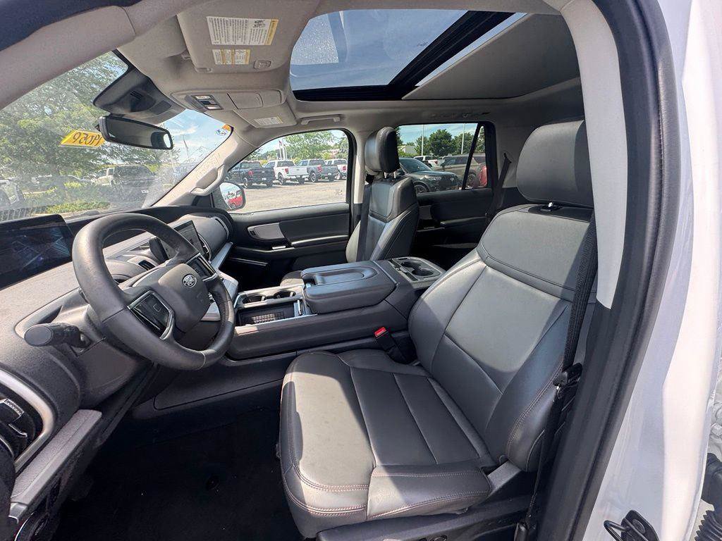 Certified 2025 Ford Expedition Active AWD/4WD image 12