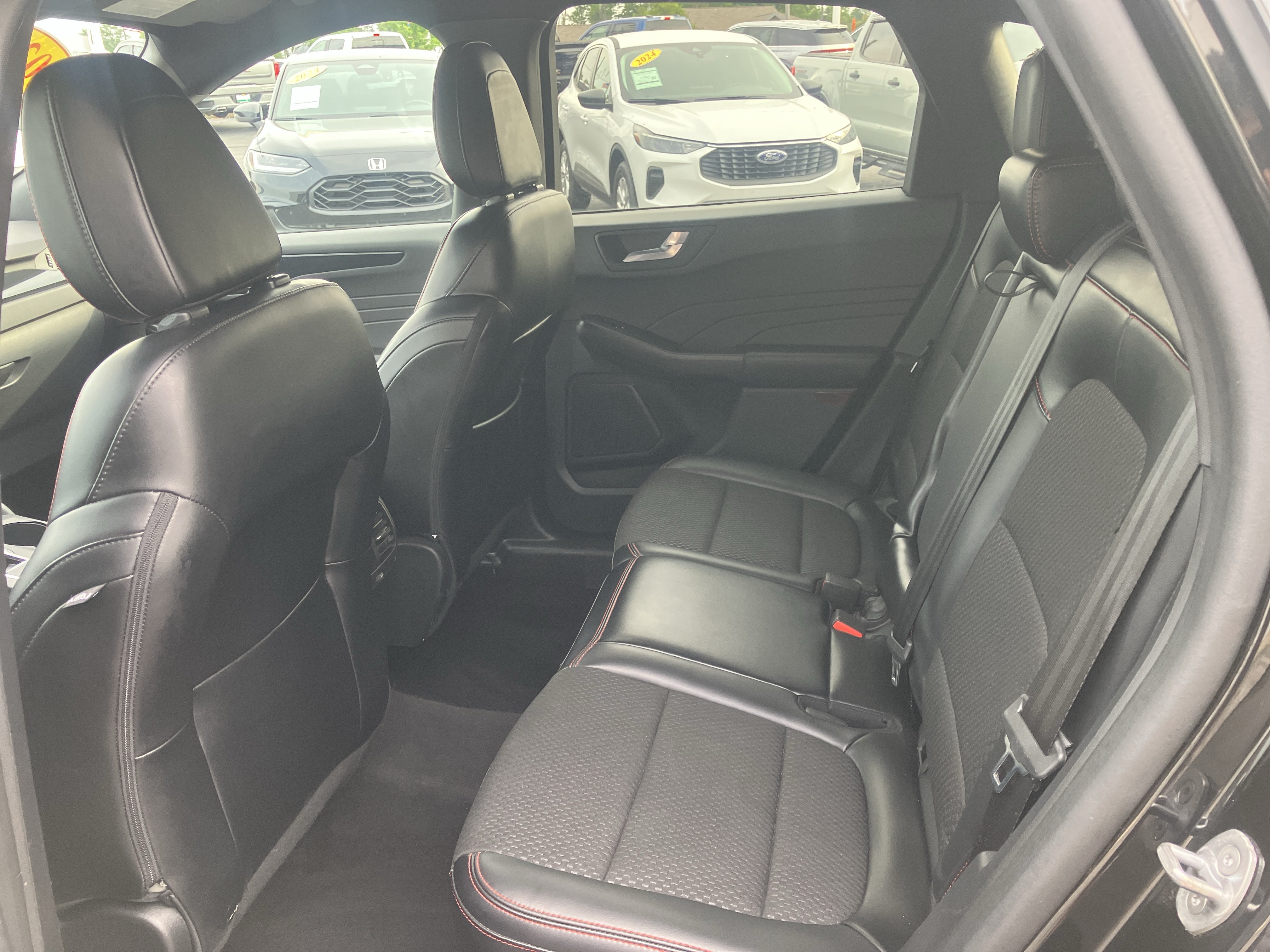 Certified 2023 Ford Escape ST-Line AWD/4WD image 15