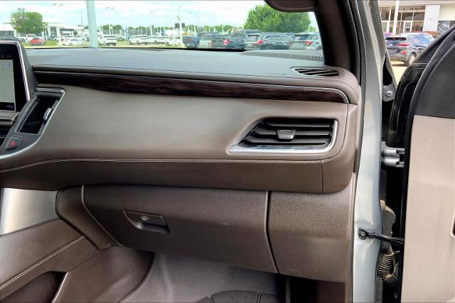 Used 2023 Chevrolet Tahoe Z71 w/ Luxury Package AWD/4WD image 18
