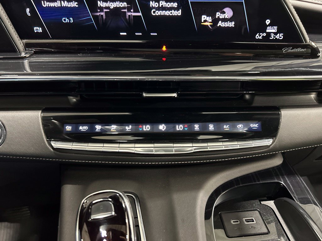 Used 2023 Cadillac Escalade ESV Sport w/ LPO, ONYX Package AWD/4WD image 22