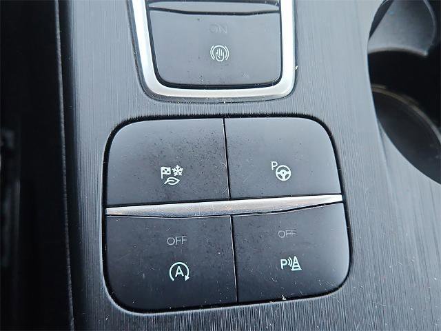 Certified 2020 Ford Escape Titanium image 15
