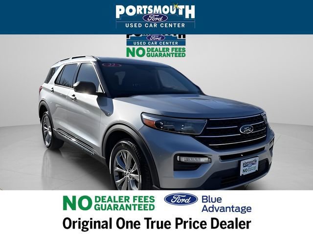 Certified 2022 Ford Explorer XLT w/ Equipment Group 202A image 3