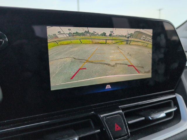 Used 2025 Chevrolet TrailBlazer LT w/ Driver Confidence Package FWD image 26