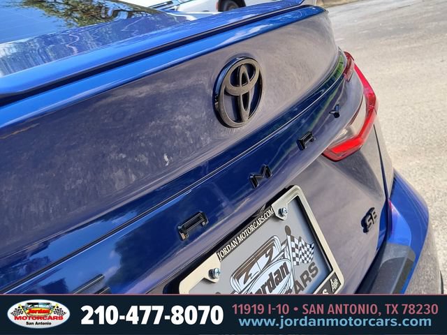 Used 2025 Toyota Camry SE w/ Convenience Package FWD image 11