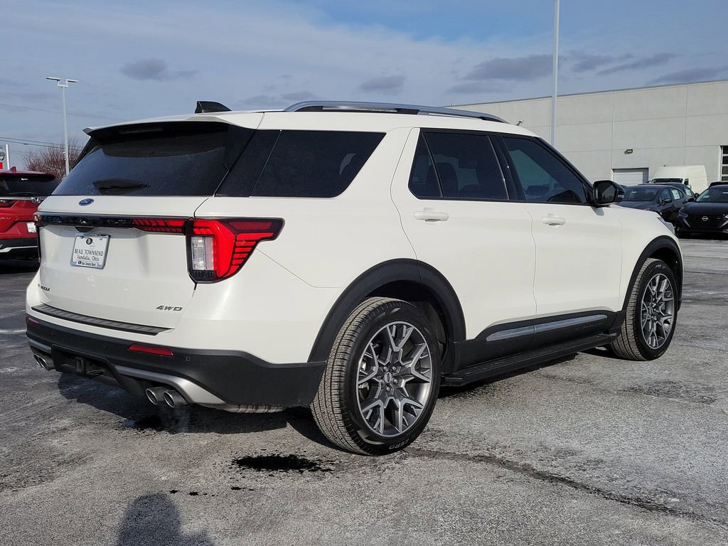 Certified 2025 Ford Explorer Platinum w/ Ultimate Package AWD/4WD image 4
