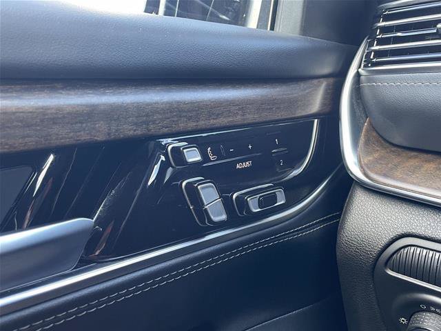 Used 2024 Jeep Grand Wagoneer L 4WD image 34