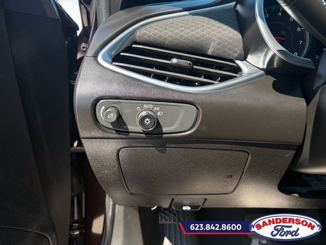 Used 2021 Chevrolet Malibu LT FWD image 12