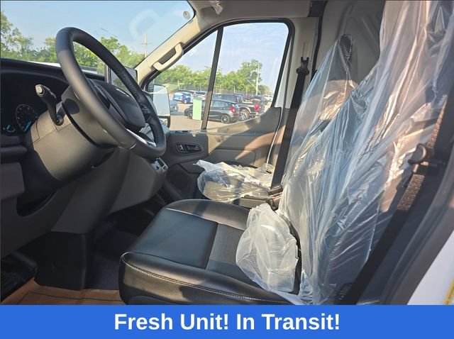 Certified 2023 Ford E-Transit Medium Roof RWD image 6