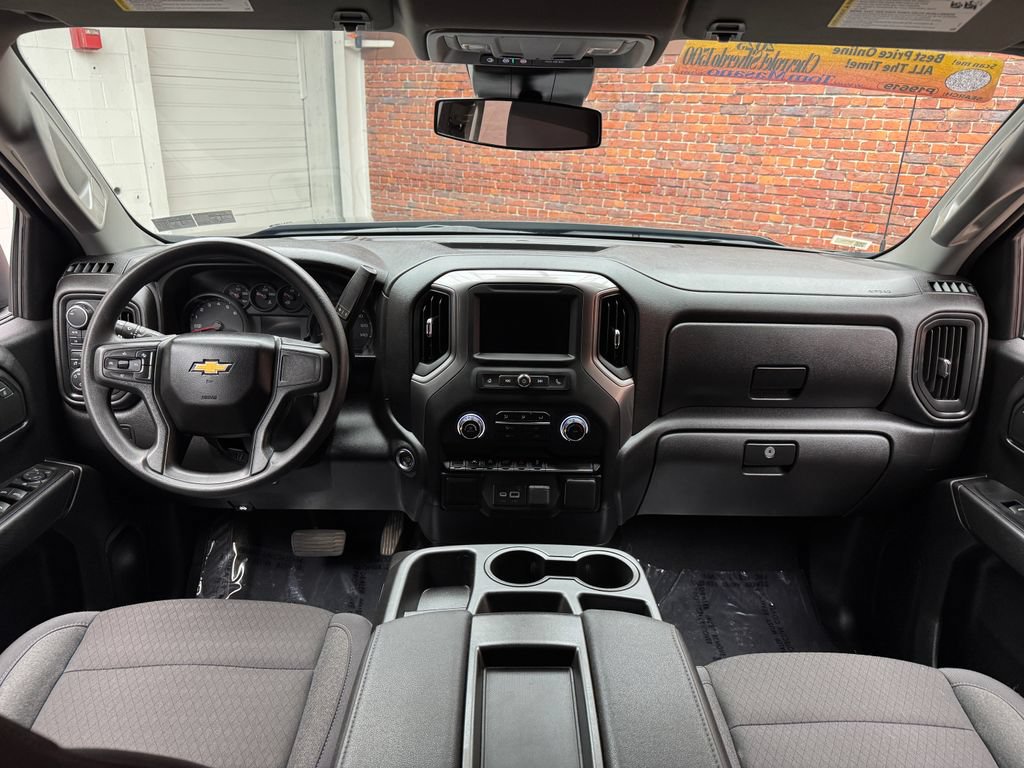 Used 2025 Chevrolet Silverado 1500 Custom w/ Turbomax Blackout Package AWD/4WD image 13