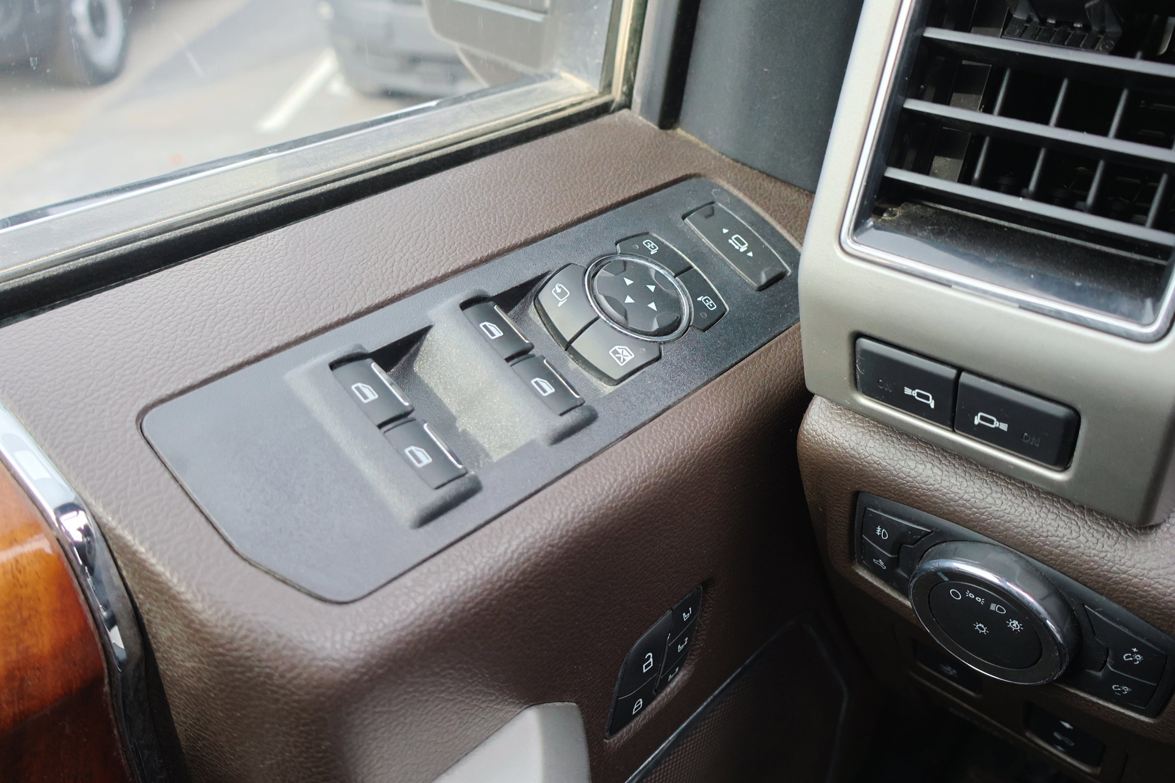 Certified 2022 Ford F350 King Ranch w/ King Ranch Ultimate Package image 19