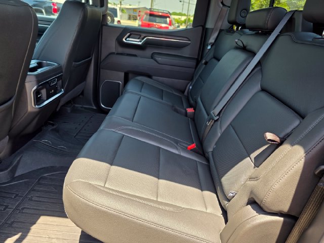 Used 2024 GMC Sierra 1500 SLT w/ SLT Premium Plus Package AWD/4WD image 15