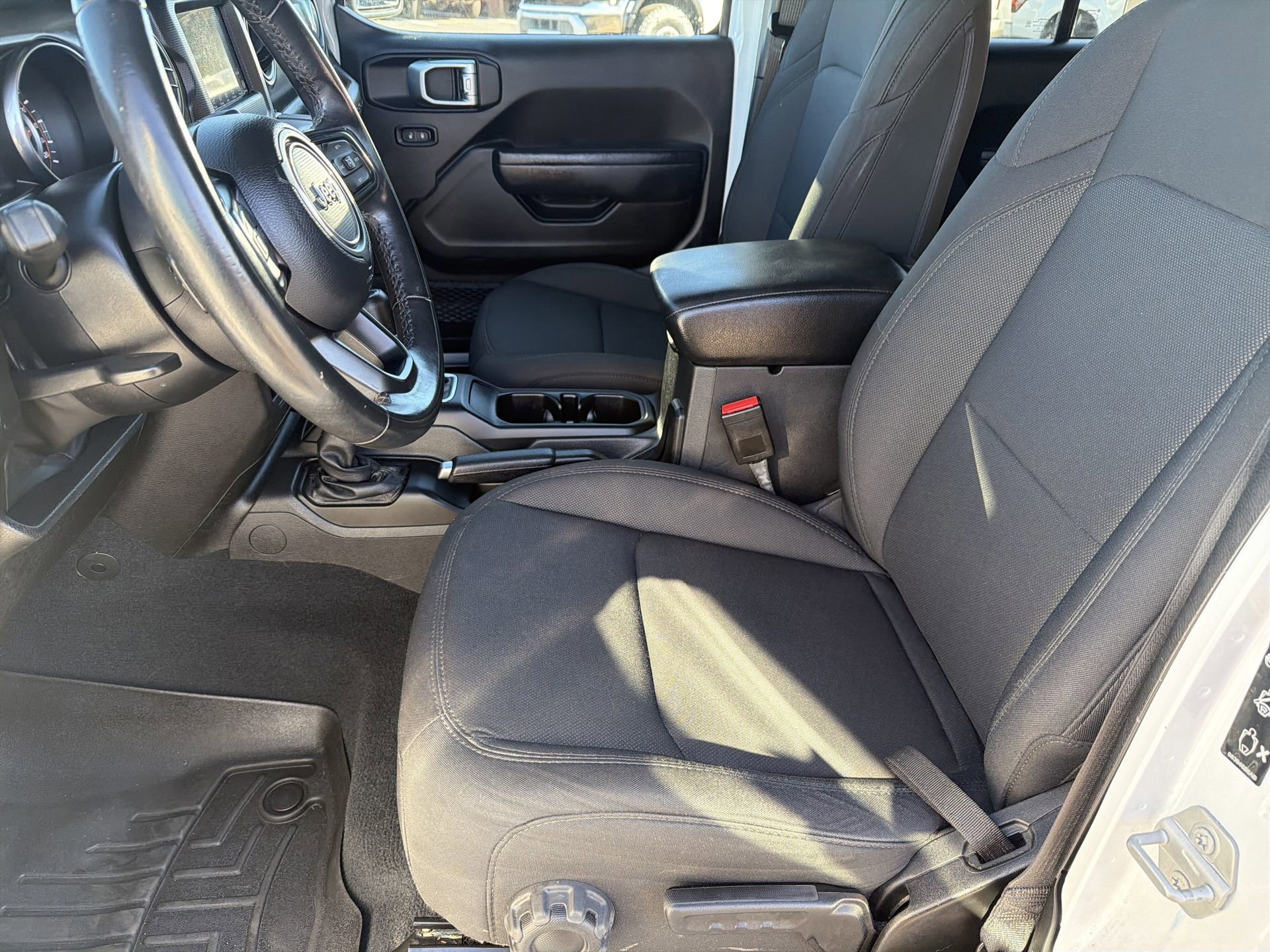 Used 2022 Jeep Wrangler Unlimited Sport S image 23