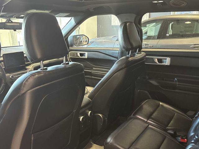 Certified 2020 Ford Explorer XLT w/ Equipment Group 202A image 25