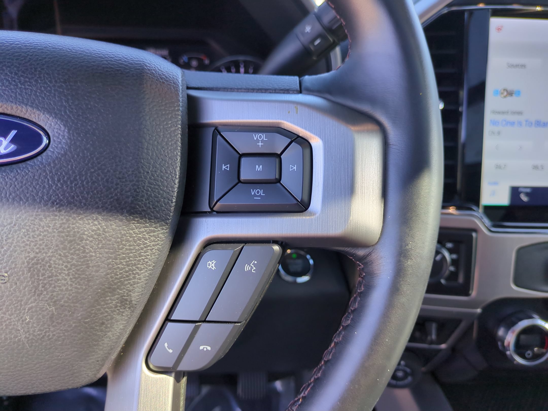 Certified 2022 Ford F250 Platinum w/ Tremor Off-Road Package AWD/4WD image 20