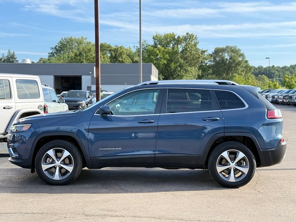 Used 2020 Jeep Cherokee Limited AWD/4WD image 36